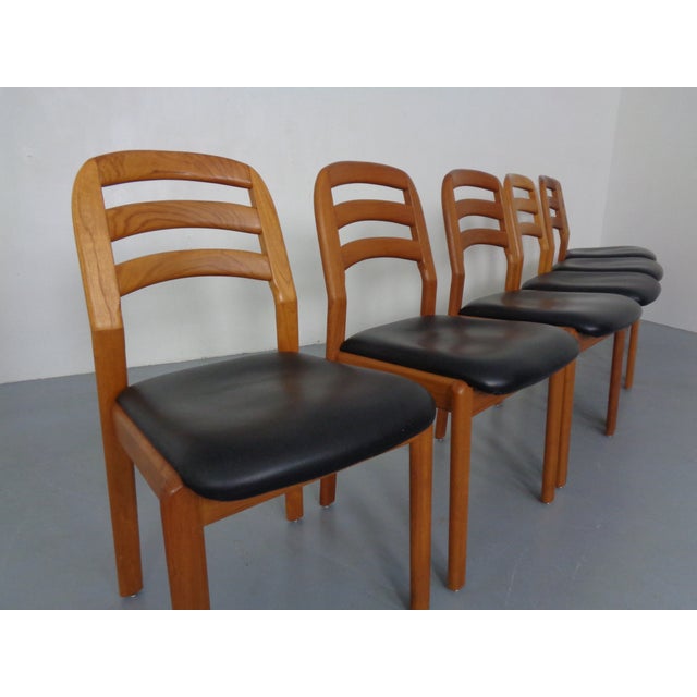 Danish Teak and Leather Chairs from Dyrlund, Denmark, 1970s, Set of 6 For Sale - Image 15 of 18