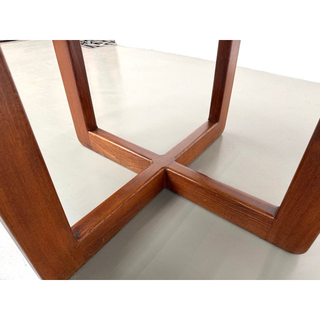 Vintage Round Table in Elm, 1950s For Sale - Image 18 of 18