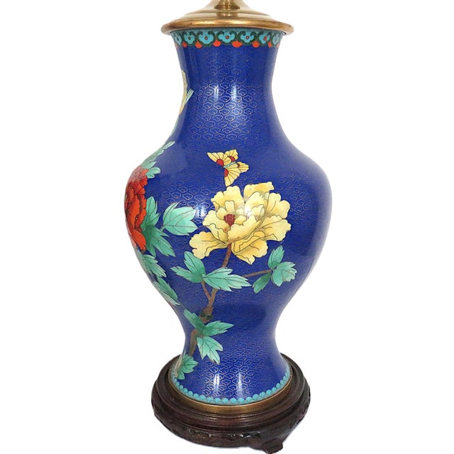 Late 20th Century Chinese Cloisonne Table Lamps With Flowers & Butterfly in Cobalt Blue - a Pair For Sale - Image 4 of 10