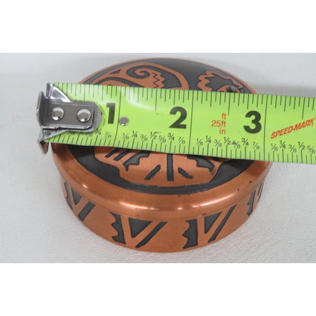 Leiva Chile Handcrafted Circular Copper Trinket Box Etched Rooster Motif 4855b For Sale - Image 14 of 14
