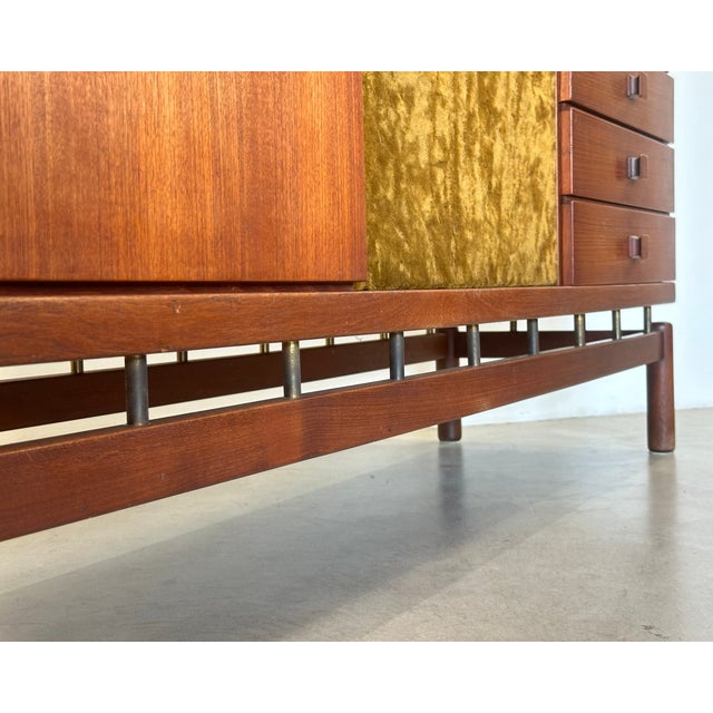 Teak Sideboard by Ilmari Tapiovaara for Permanente Mobili Cantù, 1950s For Sale - Image 10 of 18