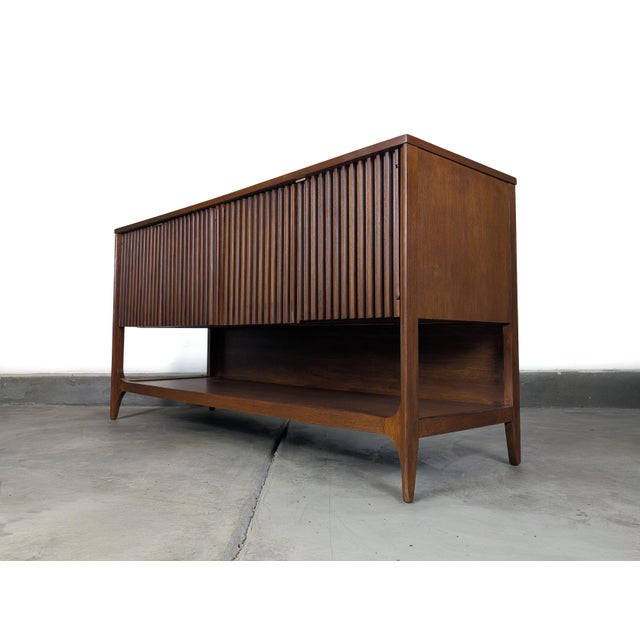 Mid Century Modern Walnut Console by Broyhill, Brasilia Collection, C1960s For Sale - Image 13 of 15