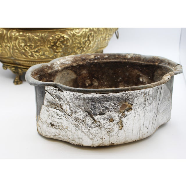 Circa 1860-80 Anglo-French Lobed Oval Brass Planter For Sale In Raleigh - Image 6 of 9