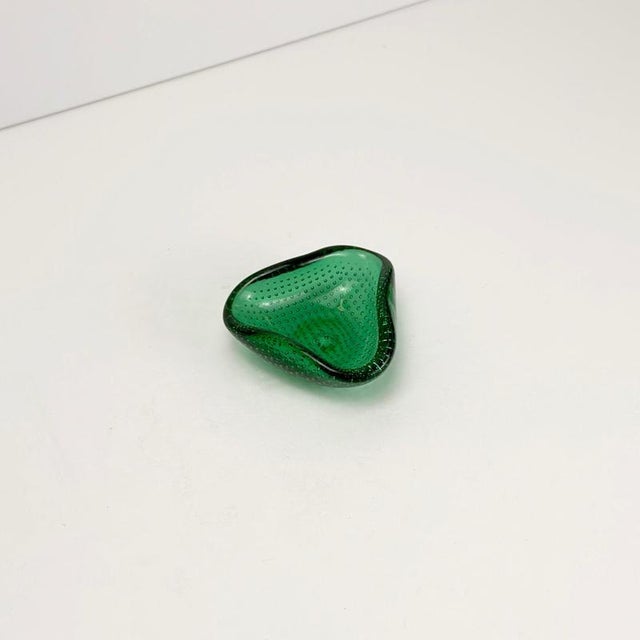 Murano Glass Triangular Green Bullicante Bowl by Seguso, Italy, 1960s For Sale - Image 9 of 10