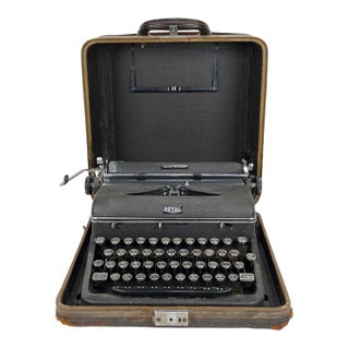 Vintage 1949 Royal Quiet Deluxe Portable Typewriter Original Case Mid-Century For Sale