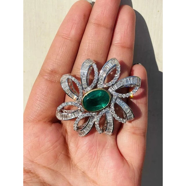 Not Yet Made - Made To Order Real 7.25 CTW Diamond 7.5 CTW Emerald Floral Brooch in 18k Solid Gold For Sale - Image 5 of 15