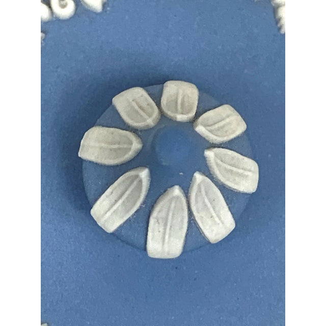 1980s Vintage Wedgwood Trinket Box For Sale - Image 5 of 9