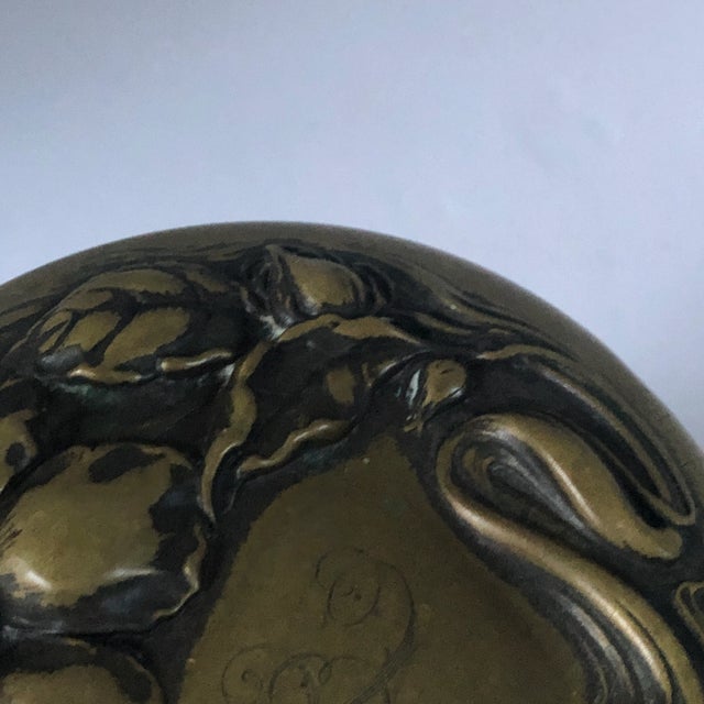 Antique Art Nouveau Heavy Glass Ornate Floral Brass Lid Humidor Jar For Sale In Sacramento - Image 6 of 12