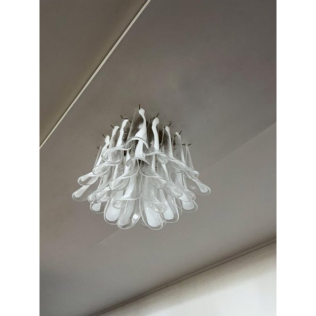 Murano Ceiling Lamp with 32 Lattimo and Clear Glass Petals, 1990s For Sale - Image 4 of 16