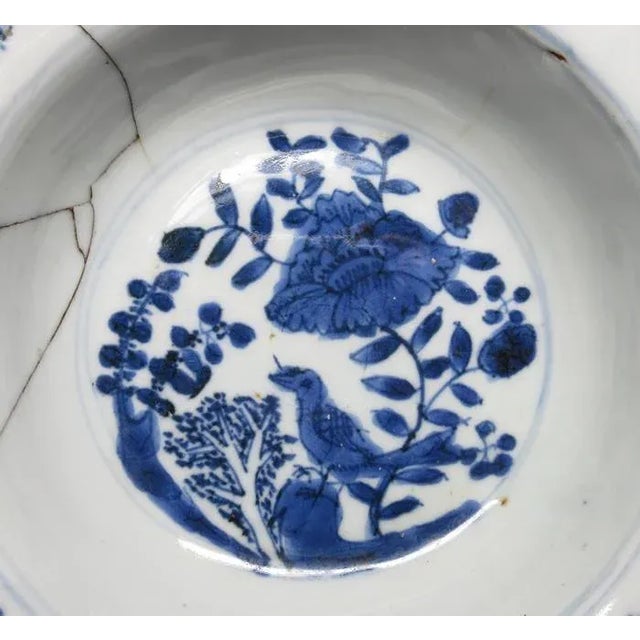 A Chinese ko sometsuke porcelain bowl from the Kangxi period. Made in Jingdezhen for the Japanese market, the bowl is...