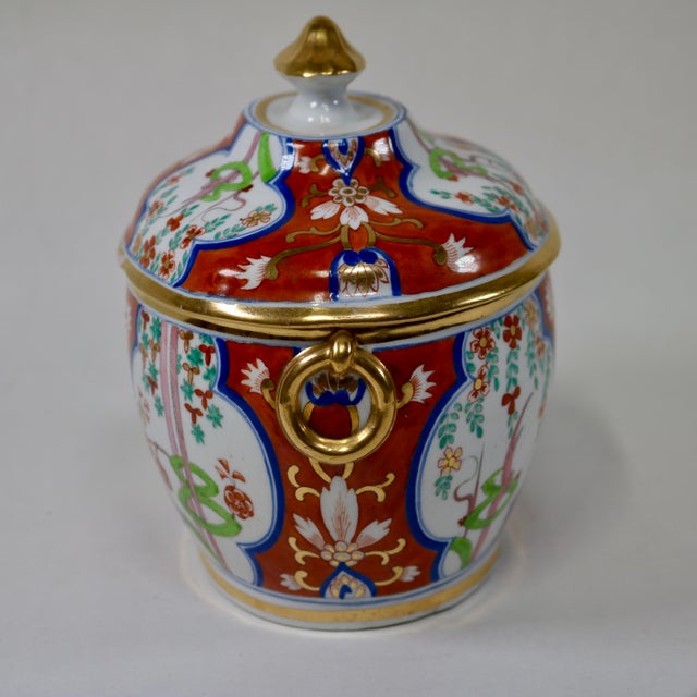Japanese Antique Porcelain Sugar Box in Regency Dollar Sign Pattern Attributed to Coalport For Sale - Image 3 of 16