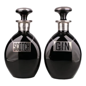 Early 20th Century Pair of Sterling Silver and Glass Art Déco Pinched Black Decanters for Scotch and Gin