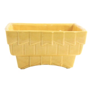 Vintage Mid Century Modern California Pottery Planter For Sale