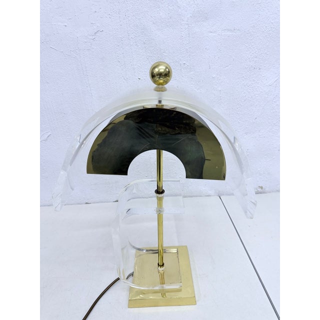 Hollywood Regency Table Lamp in Acrylic and Gold-Plated Metal, 1970s For Sale - Image 15 of 16