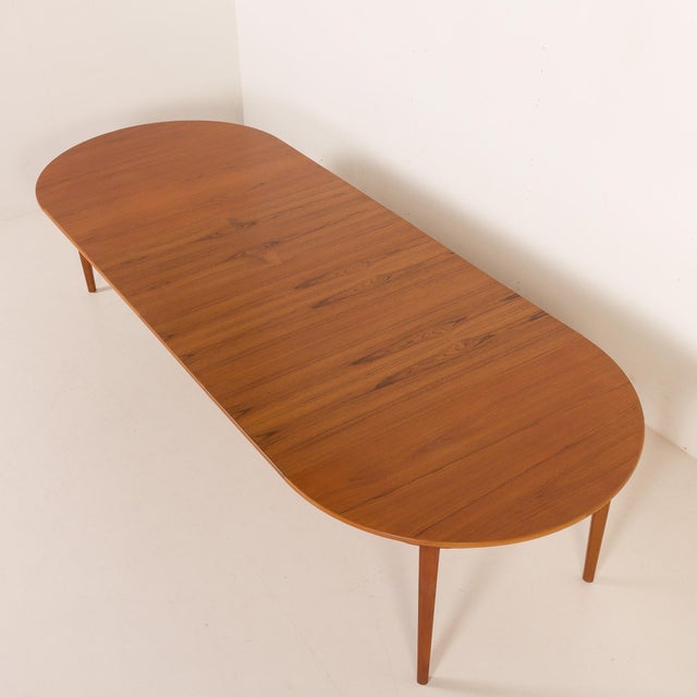 Large Vintage Teak Table with Four Inner Leaves by Henning Kjaernulf for Soro, 1960s For Sale - Image 10 of 18