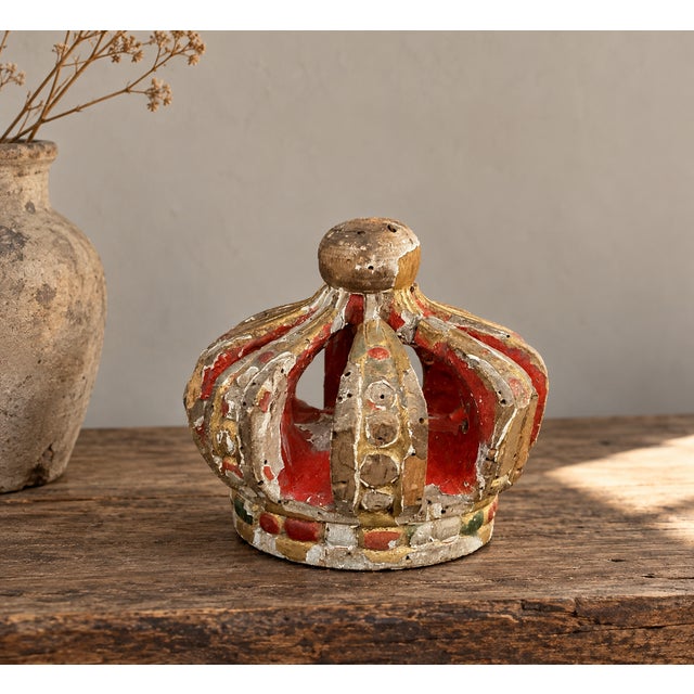 Red 18th Century Baroque Spanish Religious Crown in Carved Polychrome and Gilt Wood For Sale - Image 8 of 8