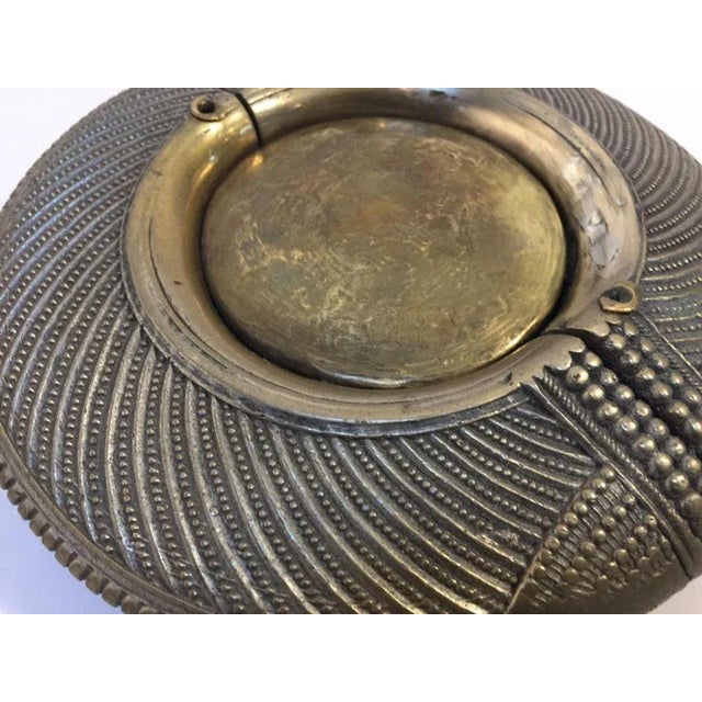 Early 20th Century Antique Ethnic Brass Traditional Anklet Bracelet From India Vide Poche For Sale - Image 5 of 17