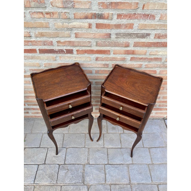Late 19th Century French Oak Nightstands with 2 Drawers, 1890s, Set of 2 For Sale - Image 5 of 18