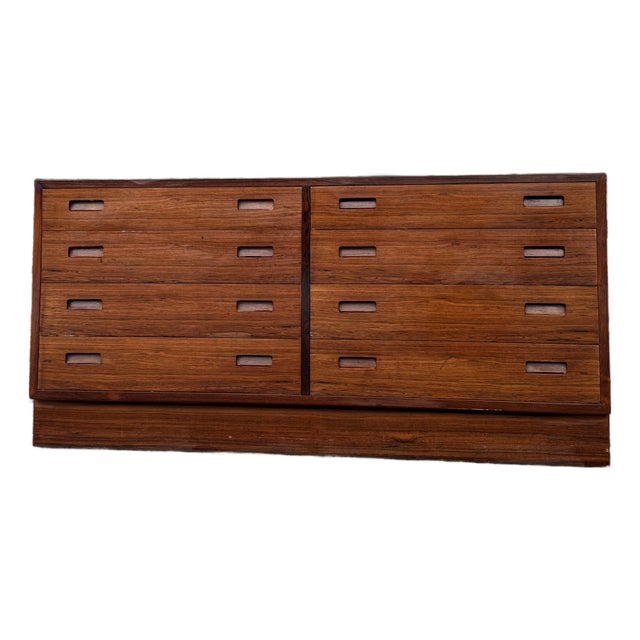 Vintage Danish Modern Poul Hundevad Rosewood Dresser Credenza Scandinavian Mid-Century Sideboard For Sale