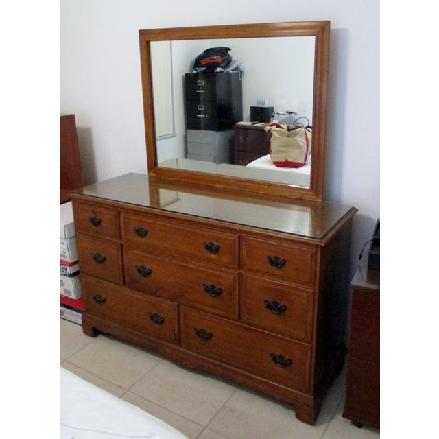 Vintage Kling Solid Maple Colonial Style 8Drawer Dresser and Mirror