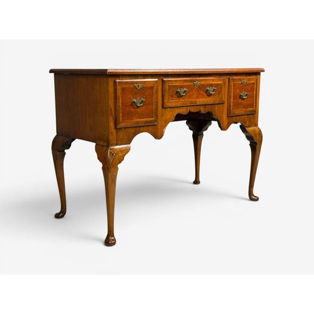 Queen Anne, Lowboy Writing Desk, Crotch Mahogany Veneer, Walnut, England, 19th C. For Sale - Image 4 of 16