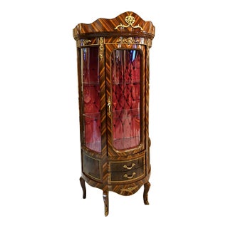 French Rococo Curio Cabinet With Tufted Velvet Interior, Gold Leaf & Bronze Accents For Sale