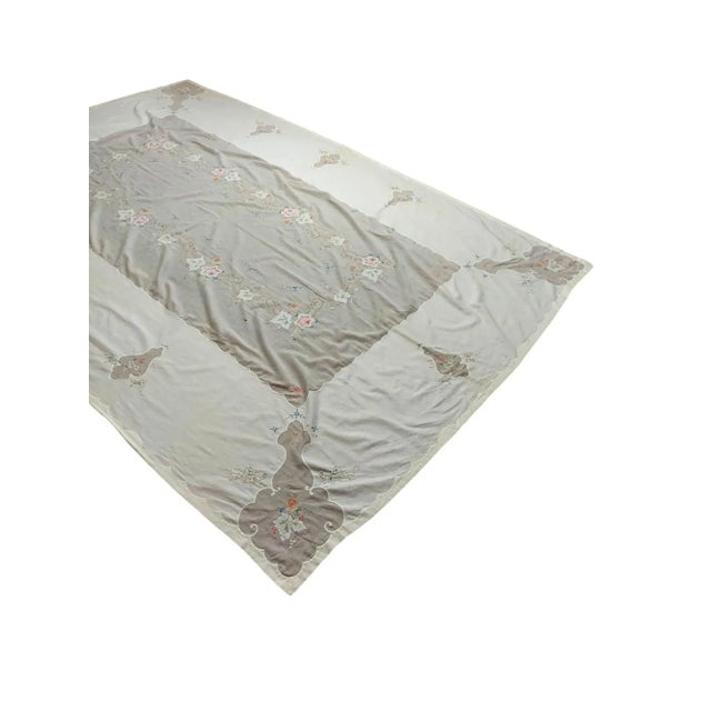 A vintage dainty and delicate piece. Tablecloth or covering could be used as a covering on a bed overtop of a solid...