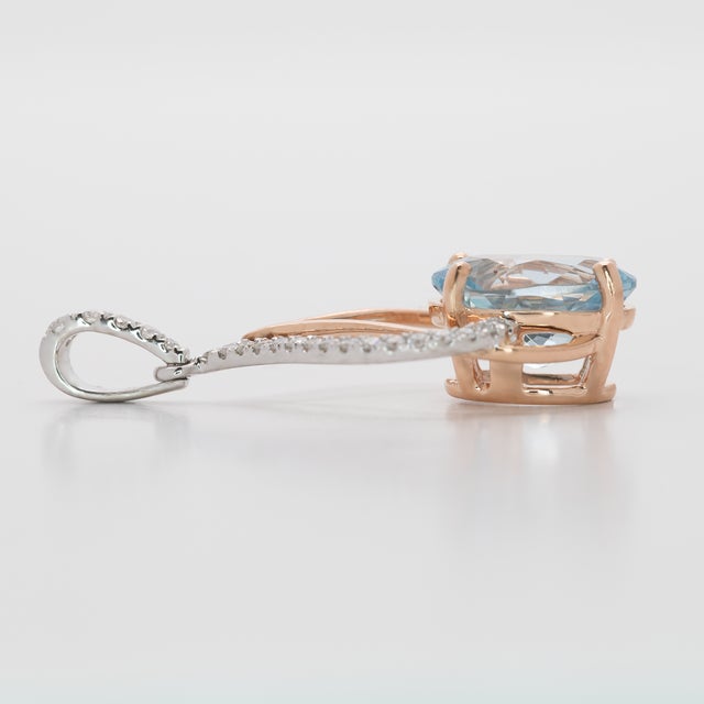 2.9Ct Aquamarine Pendant With Natural Diamond Accents: Solid 14k Gold, 11x9m For Sale In Columbus - Image 6 of 7