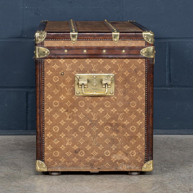 Brown Antique French Hat Trunk in Woven Canvas, 1896 For Sale - Image 8 of 18