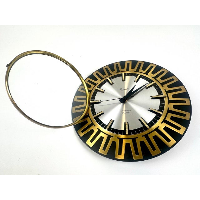 Black Mid-Century Modern Sunburst Wall Clock in Brass Chrometron from Richter Electric, 1960s For Sale - Image 8 of 9