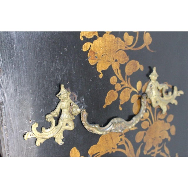Antique 17th Century Dutch Travelling Chest Made in the Netherlands in C. 1680 With 18th Cent Chinoiseries Stand C. 1700s For Sale - Image 14 of 18
