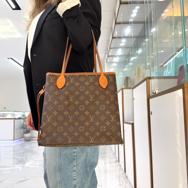 Louis Vuitton Monogram Neverfull MM Leather Brown Tote Bag For Sale - Image 13 of 13