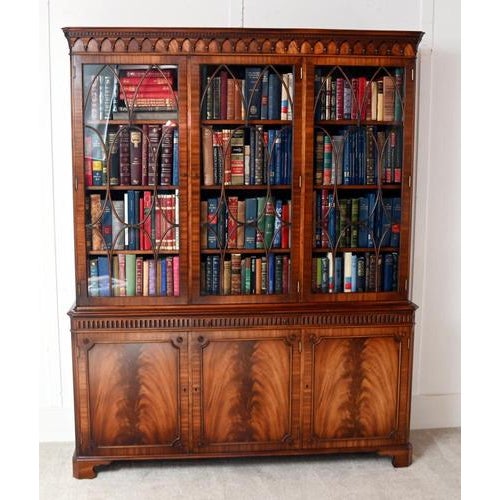 Georgian Revival Mahogany Bookcase from Bevan and Funnell, 1910s For Sale - Image 17 of 17