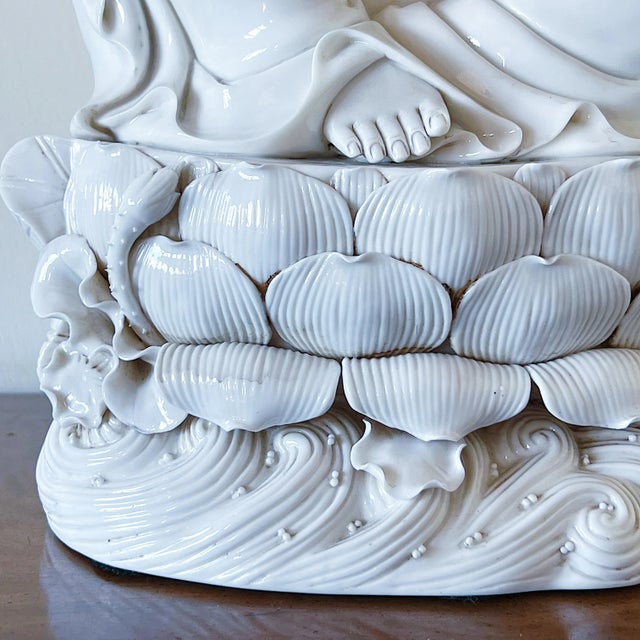 Antique Large Chinese Seated Kwan Yin Figure on Lotus in Blanc De Chine Glaze For Sale - Image 9 of 11