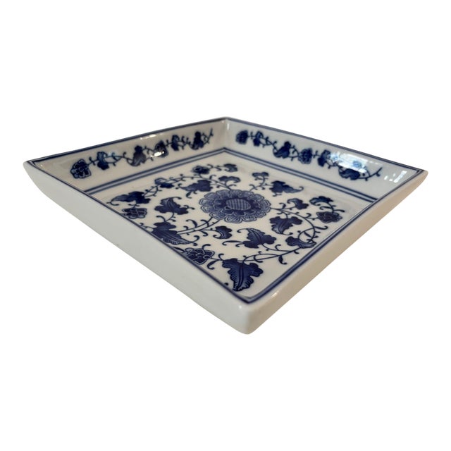 Asian Chinese Blue and White Porcelain Bowl Square Shape 9 In. For Sale