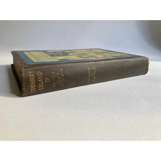 Paper 1911 Illustrated Edition "Treasure Island" Book by Robert Louis Stevenson For Sale - Image 7 of 12
