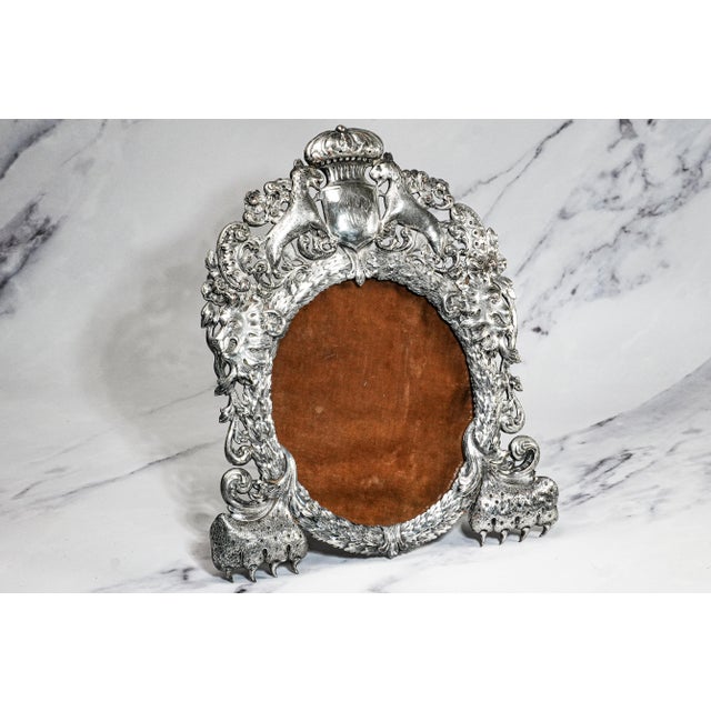 Victorian Regal Ornate Repousse Style Antique Silverplate Victorian Photo Picture Frame Lion Royalty Armorial For Sale - Image 3 of 18