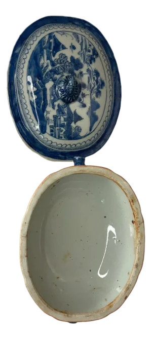 Antique Chinese blue canton small tureen/gravy boat with under plate