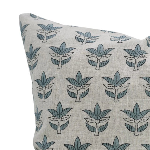 Enhance your home décor with the Fabdivine Block Print Cushion Cover – 7patti Handcrafted from Pure linen, this elegant...