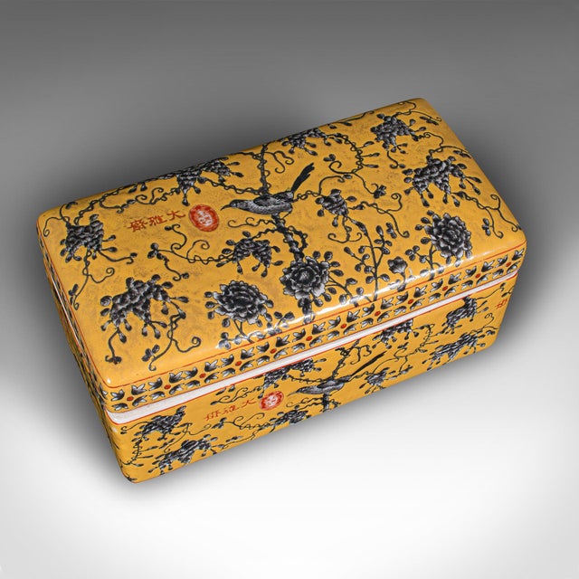 Ceramic Vintage Celebration Dish, Chinese Ceramic Lidded Box, Famile Jaune Decor, C.1980 For Sale - Image 7 of 12