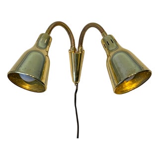 Scandinavian Modernist Model 6744 Wall Lamp in Brass from Pagos, Sweden, 1940s For Sale
