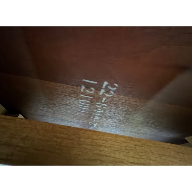 1980s Ethan Allen Banded Mahogany Clawfoot Dining Table + 4 Chairs For Sale - Image 10 of 17