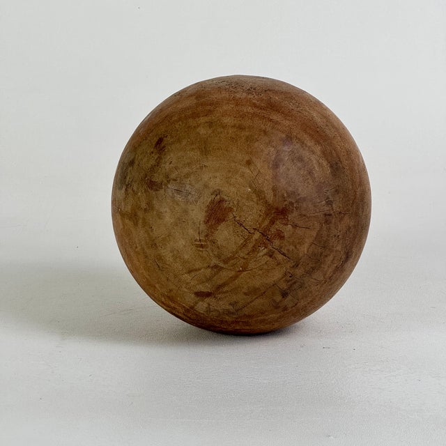 Set of 3 Large Vintage Turned Wood Balls in 3 Sizes Circa Mid Century Modern, Sculptural Objects For Sale - Image 14 of 18