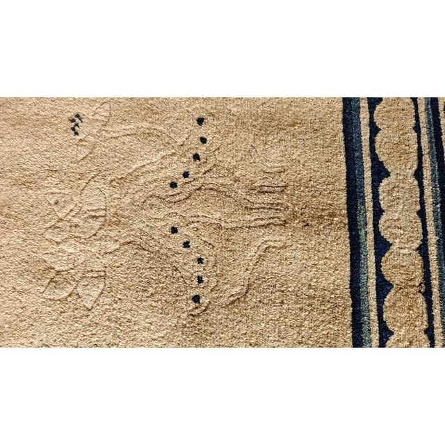 1920s Beige Ground MedallionTraditional Motif Knotted Antique Chinese Peking Wool Rug For Sale - Image 4 of 7