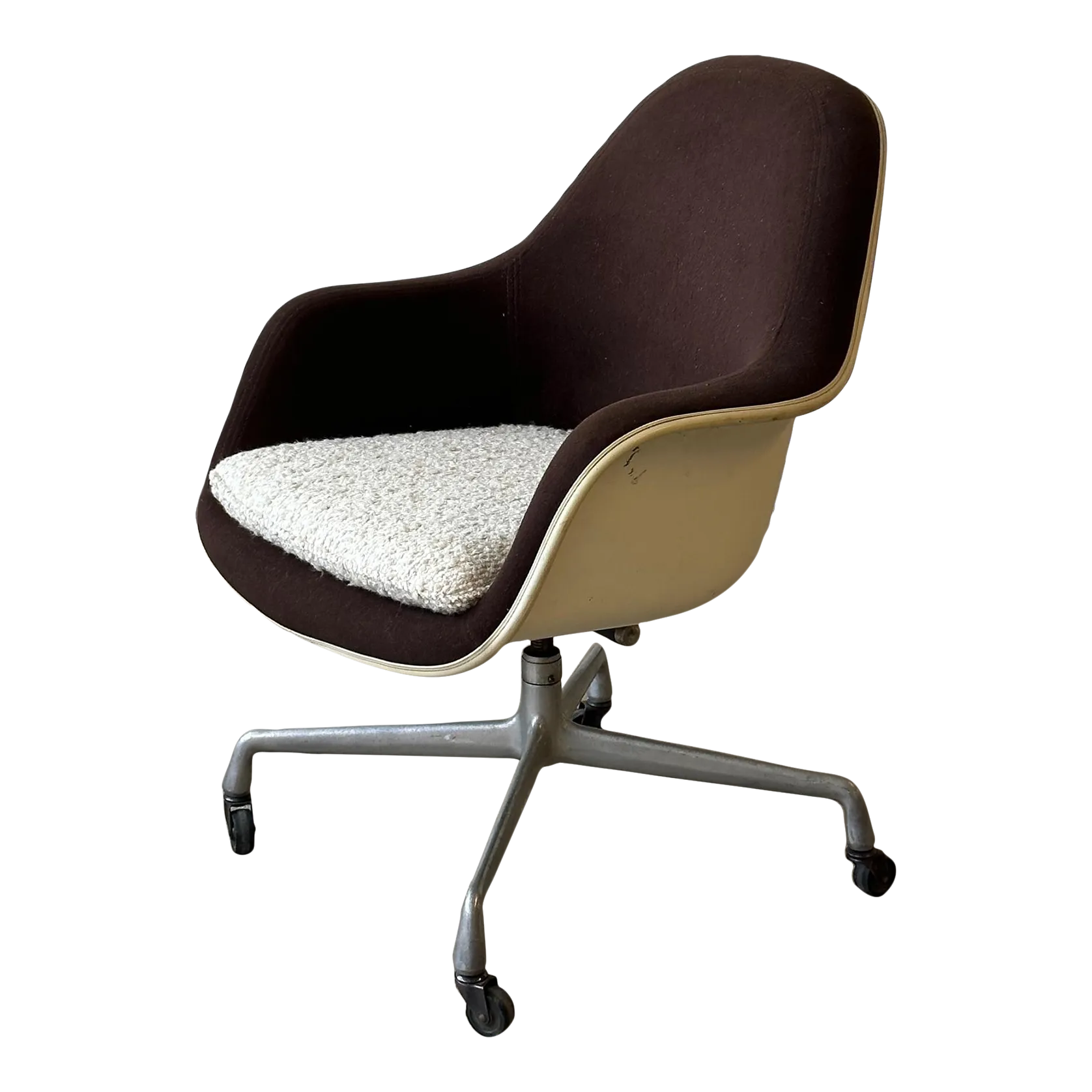 椅子 70s Eames loose cushion chair Vintage Eames Loose Cushion Fiberglass Tiltable Shell Chair | eBay