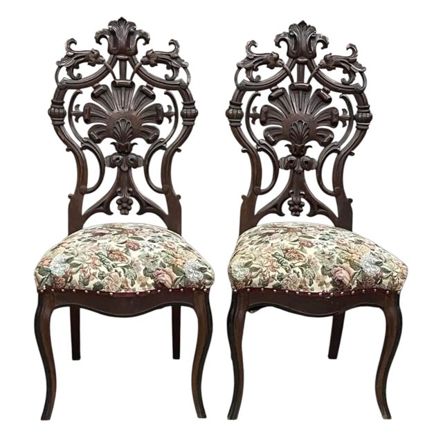 Late 19th Century A Pair of Carved Victorian Parlor Chairs in the Style of Joseph Meeks For Sale