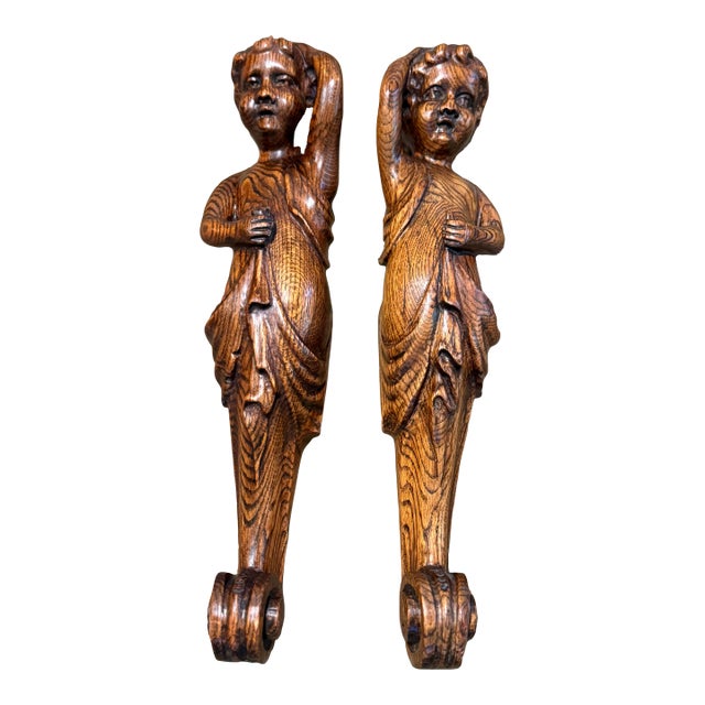 Late 19th Century Substantial Pair of French Carved Oak Cherubs Figures For Sale