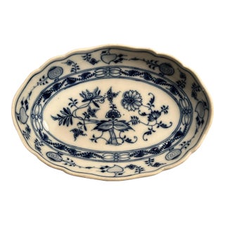 Antique Early 20th Century Meissen Teichert Blue Onion Bowl For Sale