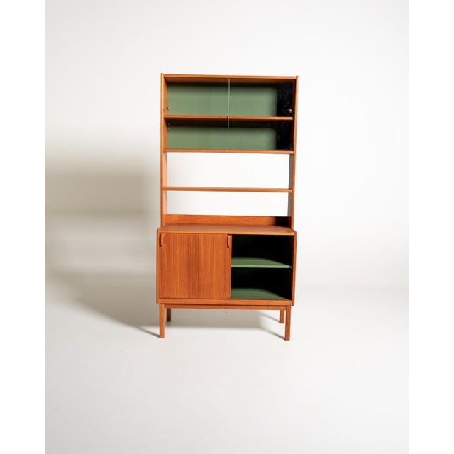 Bodafors Bookcase with Glass Cabinet by Bertil Fridhagen for Bodafors, 1960s For Sale - Image 4 of 10