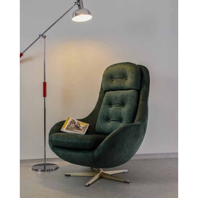 Vintage Swivel Lounge Chair with Green Velvet Upholstery from Up Závody, 1950s For Sale - Image 6 of 7